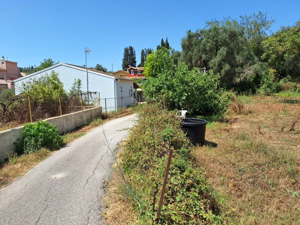 Land Of 2500 M² In Corfu