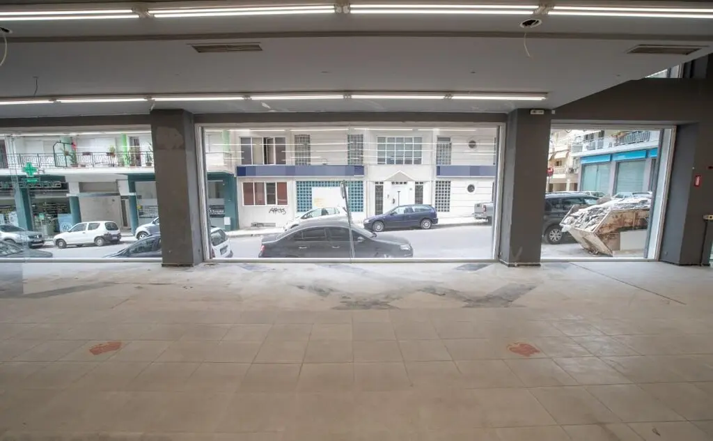 Commercial Property Of 815 M² In Thessaloniki