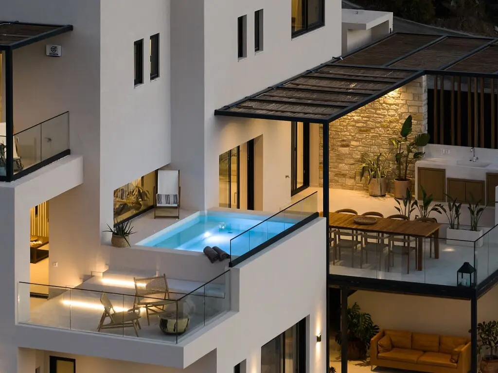 Villa Of 315 M² In Crete