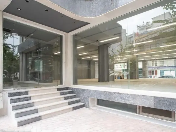 Commercial Property In Evosmos, Greece (815 M²)
