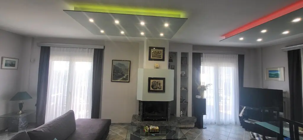 Teach Scoite 230 M² i Thessaloniki