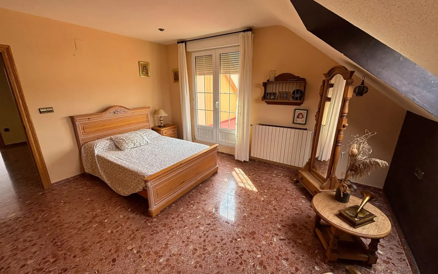 Detached Villa Of 450 M² In Yecla, Spain