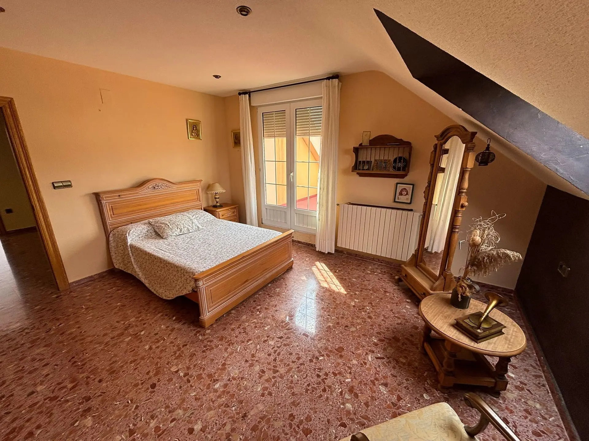 Detached Villa Of 450 M² In Yecla, Spain