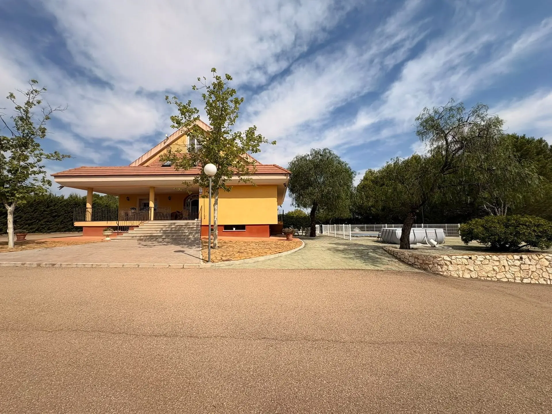 Detached Villa Of 450 M² In Yecla, Spain