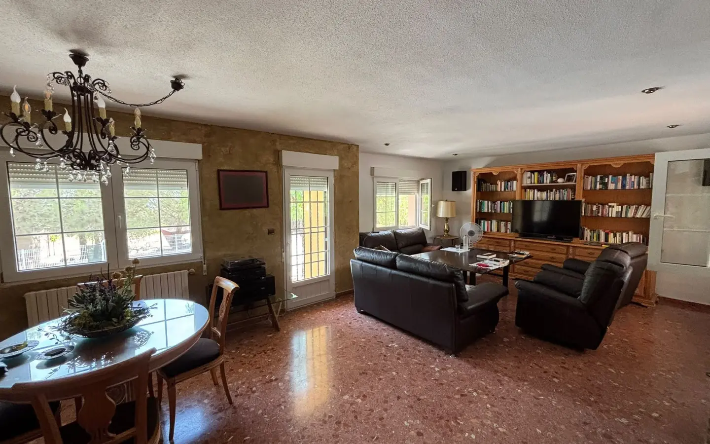 Detached Villa Of 450 M² In Yecla, Spain