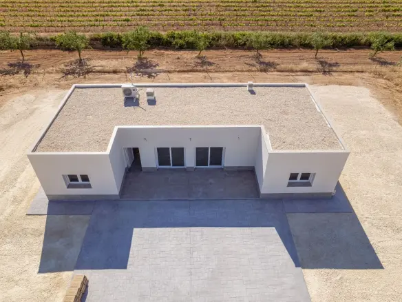 3-bedroom Detached Villa In Pinoso, Spain (115 M²)