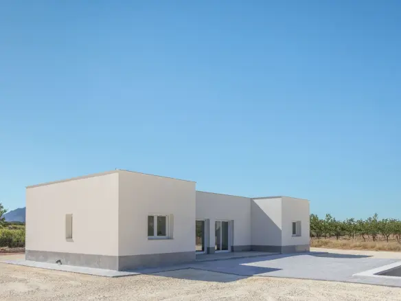 3-bedroom Detached Villa In Pinoso, Spain (115 M²)