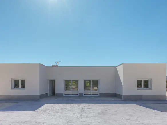 3-bedroom Detached Villa In Pinoso, Spain (115 M²)