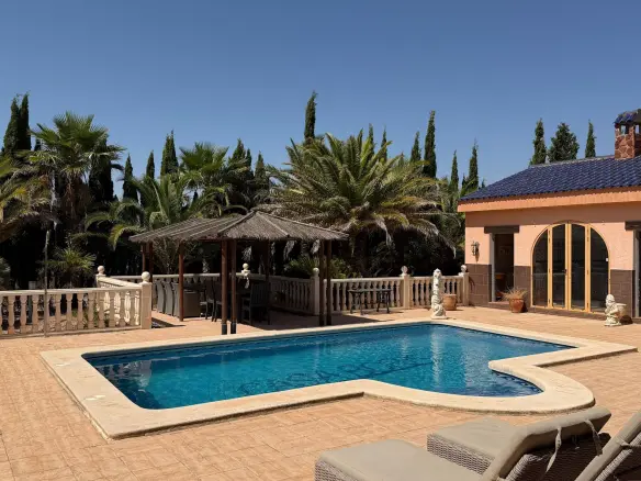 6-bedroom Detached Villa In Salinas, Spain (250 M²)