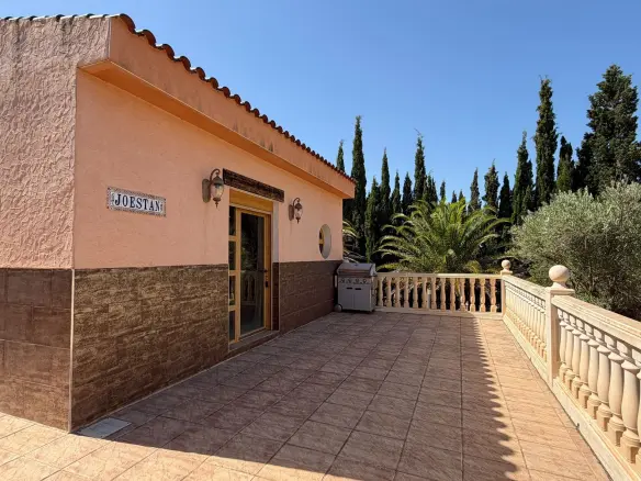 6-bedroom Detached Villa In Salinas, Spain (250 M²)