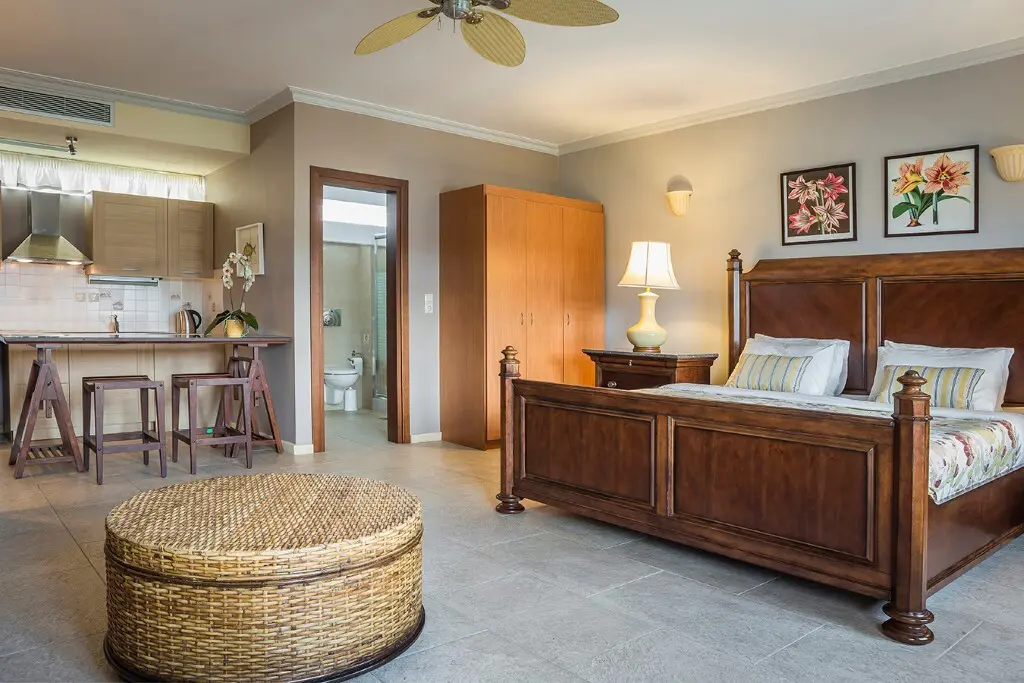 Hotel Of 1400 M² In Kefalonia