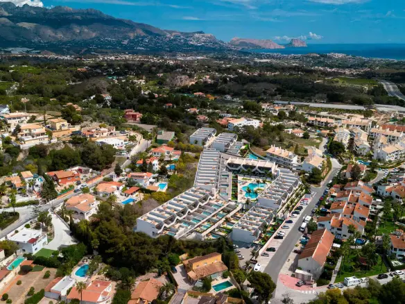 2-bedroom Penthouse In L’alfas Del Pi, Spain (73 M²)