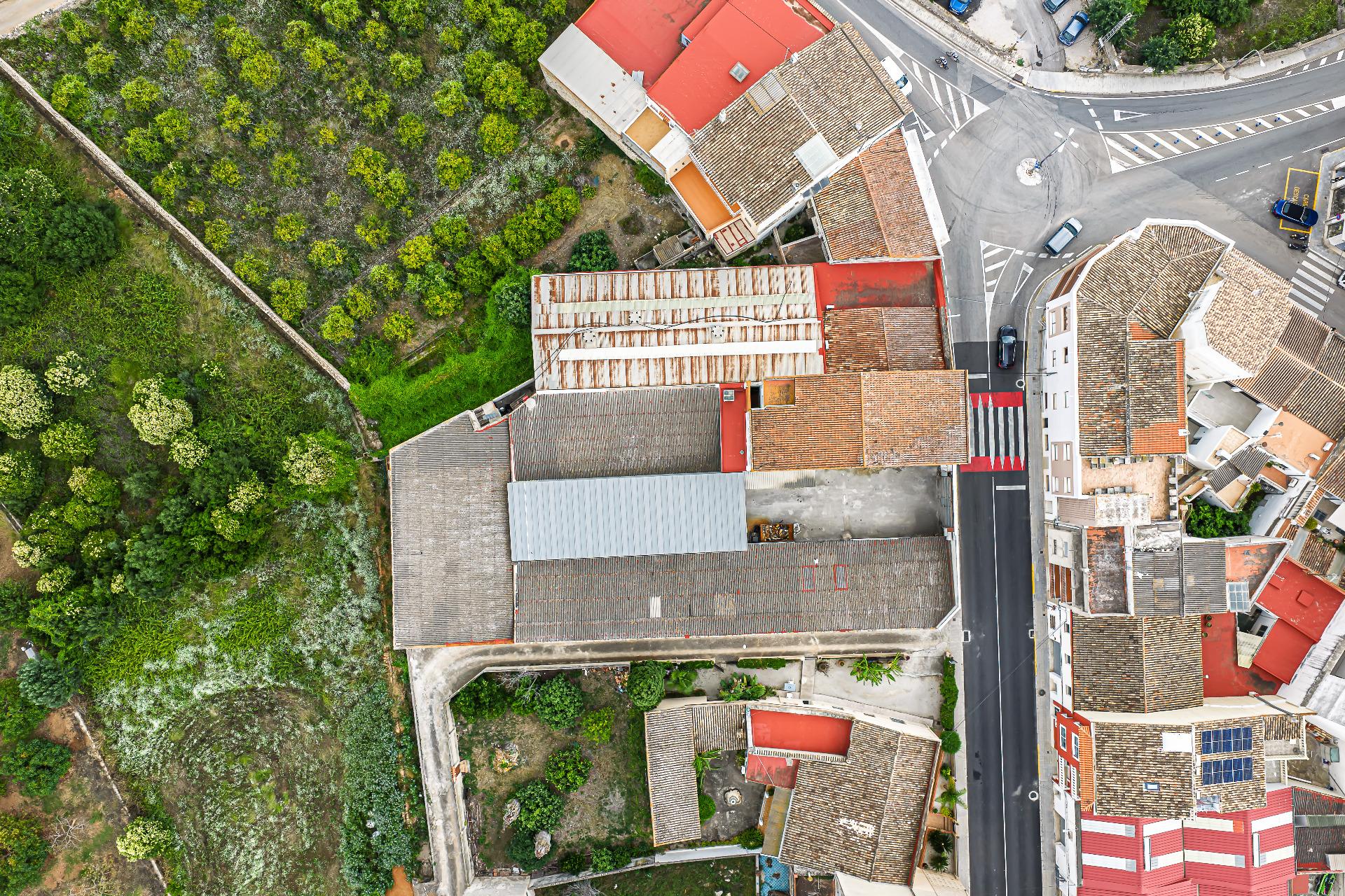 Commercial Unit Of 957 M² In Pedreguer, Spain