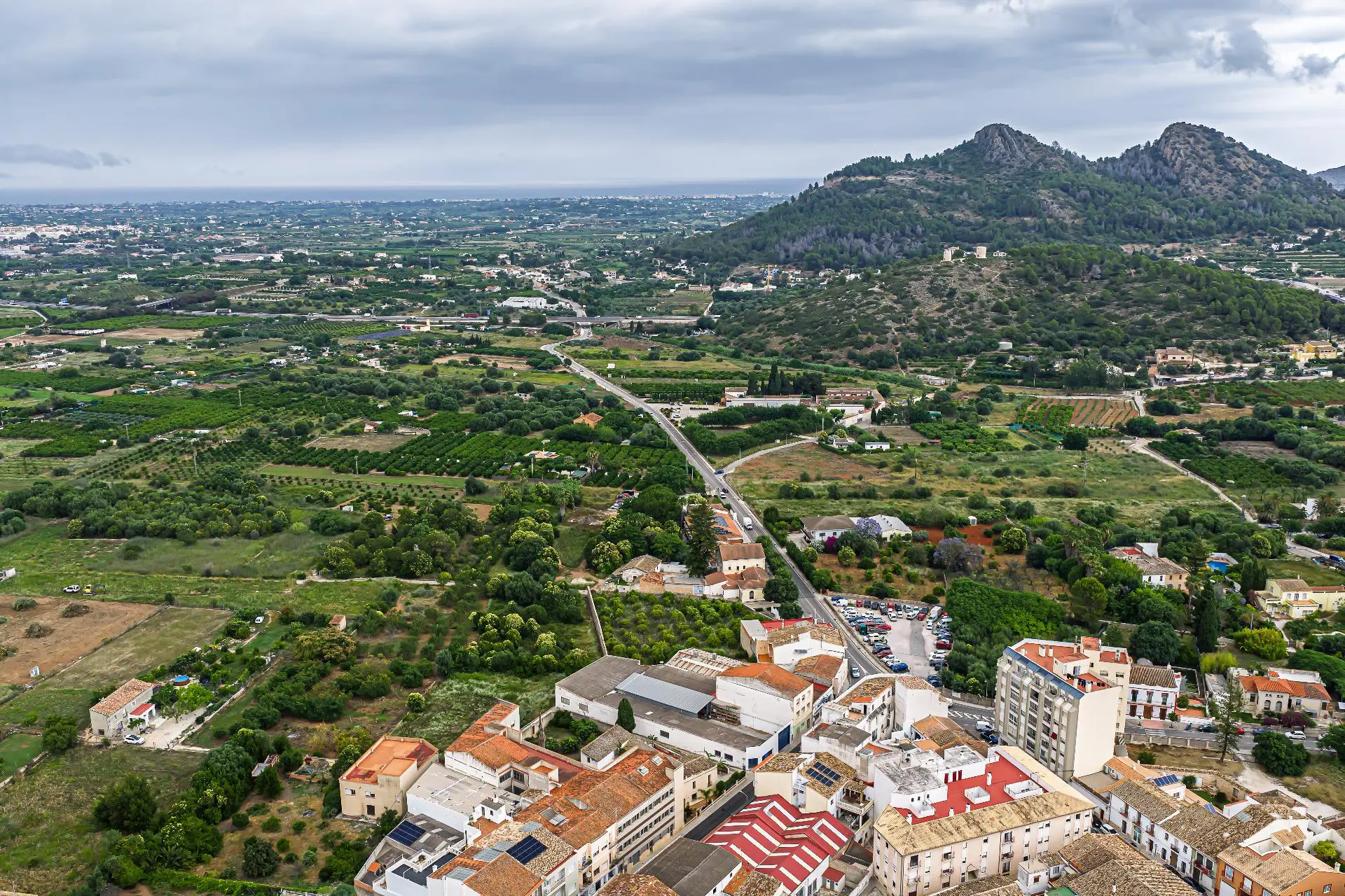Commercial Unit Of 957 M² In Pedreguer, Spain