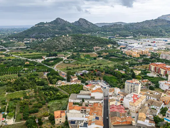 Industrial Unit In Pedreguer, Spain (957 M²)