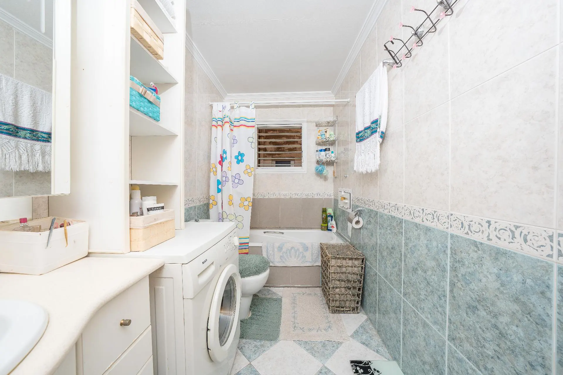 Flat Of 85 M² In Alicante, Spain