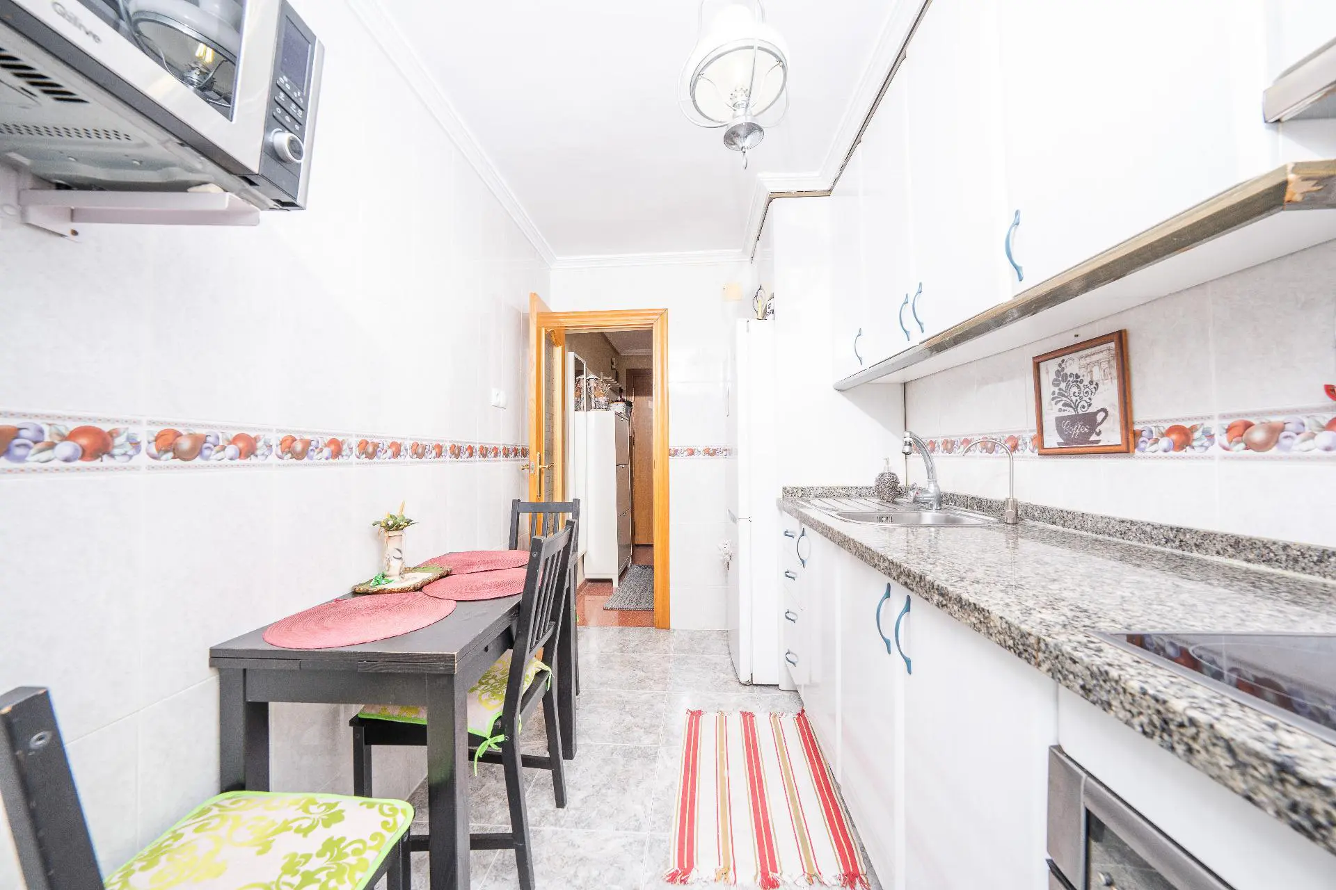 Flat Of 85 M² In Alicante, Spain