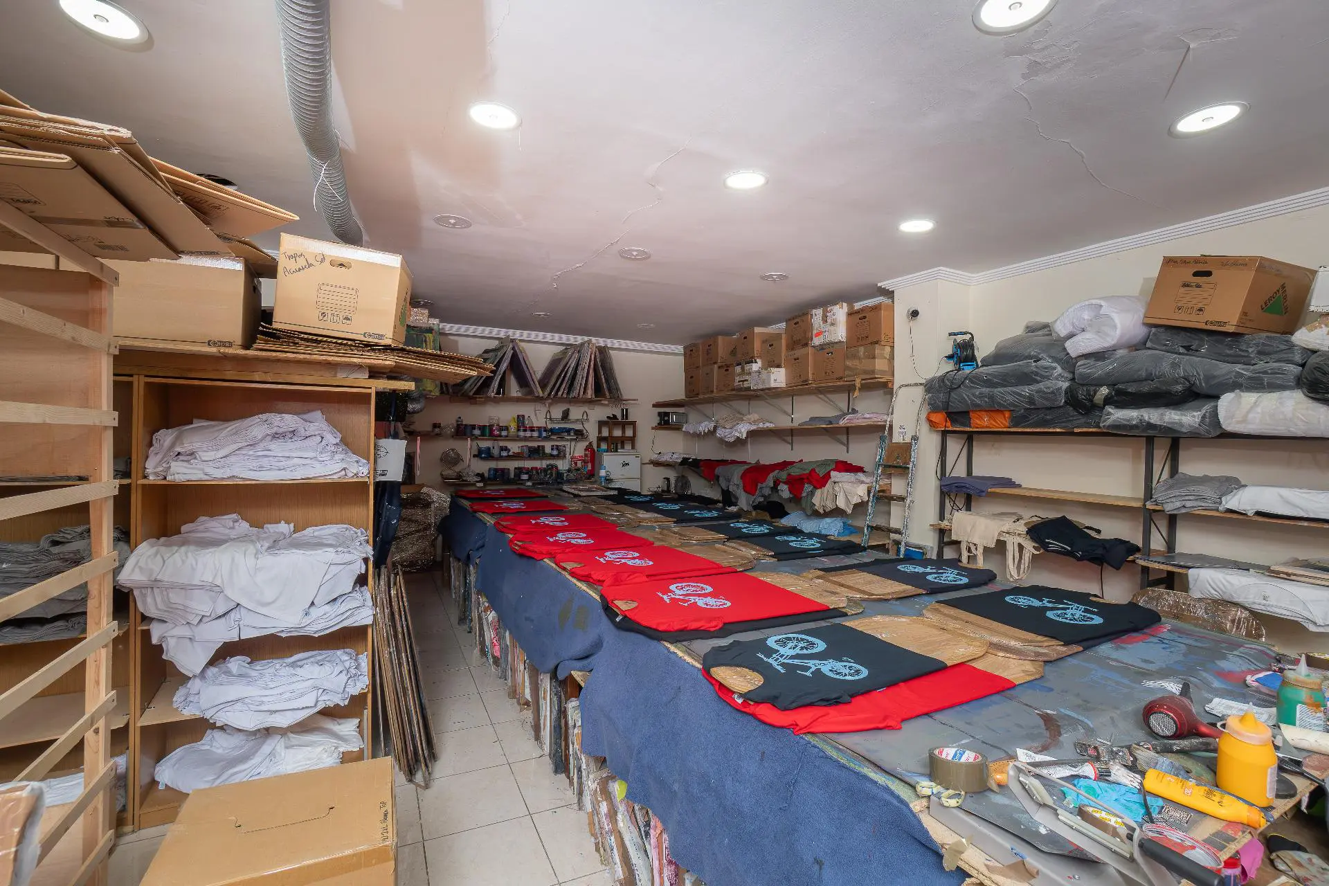Warehouse 116 M² In Benidorm, Spain