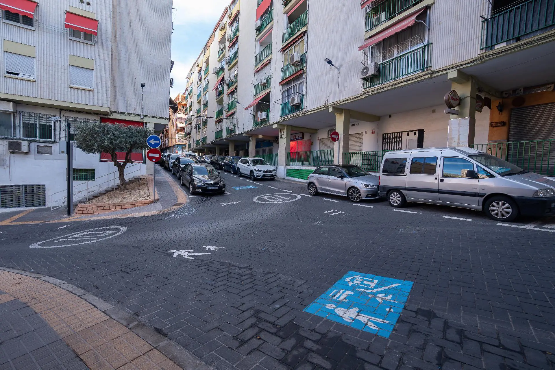 Warehouse 116 M² In Benidorm, Spain