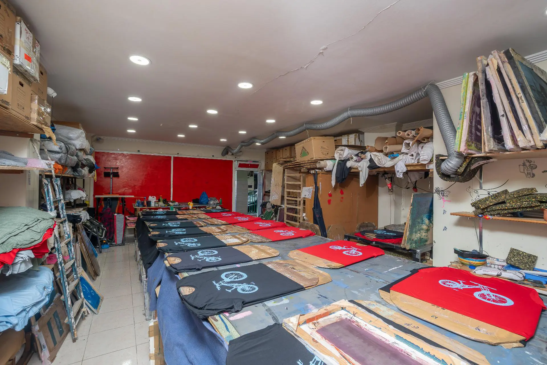 Warehouse 116 M² In Benidorm, Spain