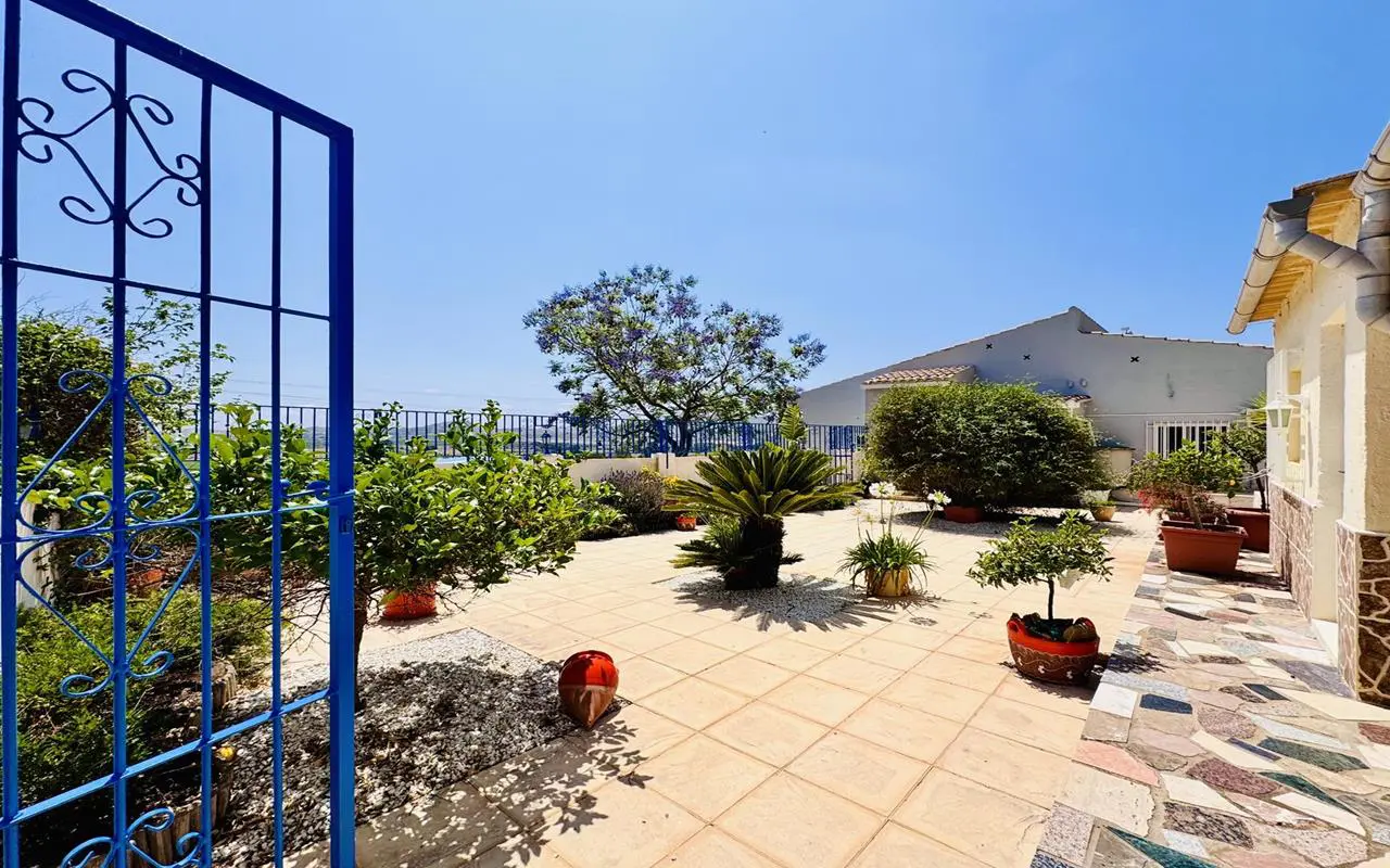 Country House Of 200 M² In Aspe, Spain