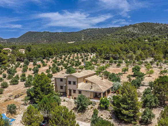 Masia As 570 M² In Biar, an Spáinn