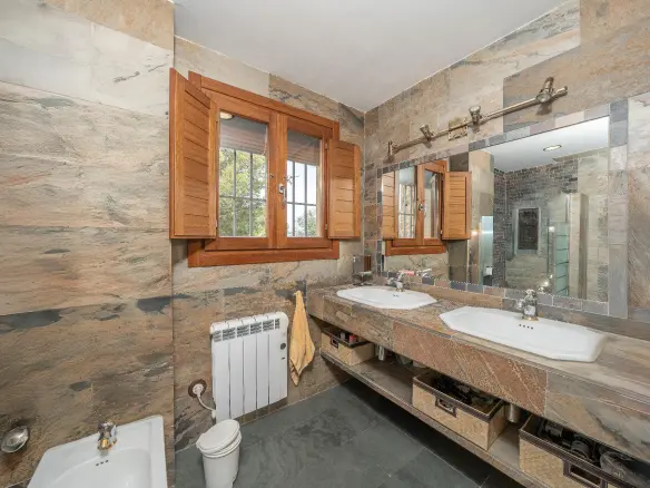 4-bedroom Masia In Biar, Spain (570 M²)