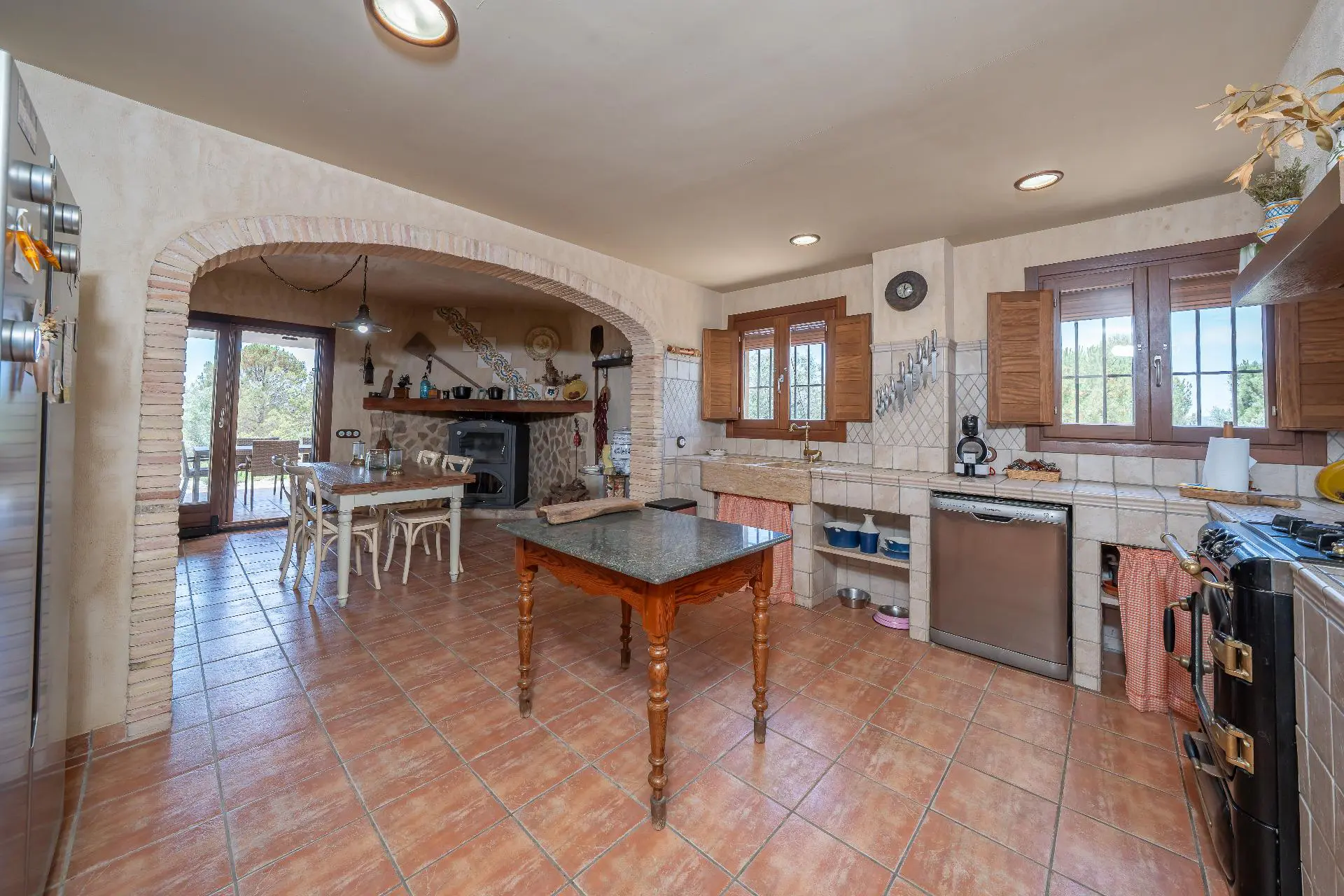 Masia Of 570 M² In Biar, Spain