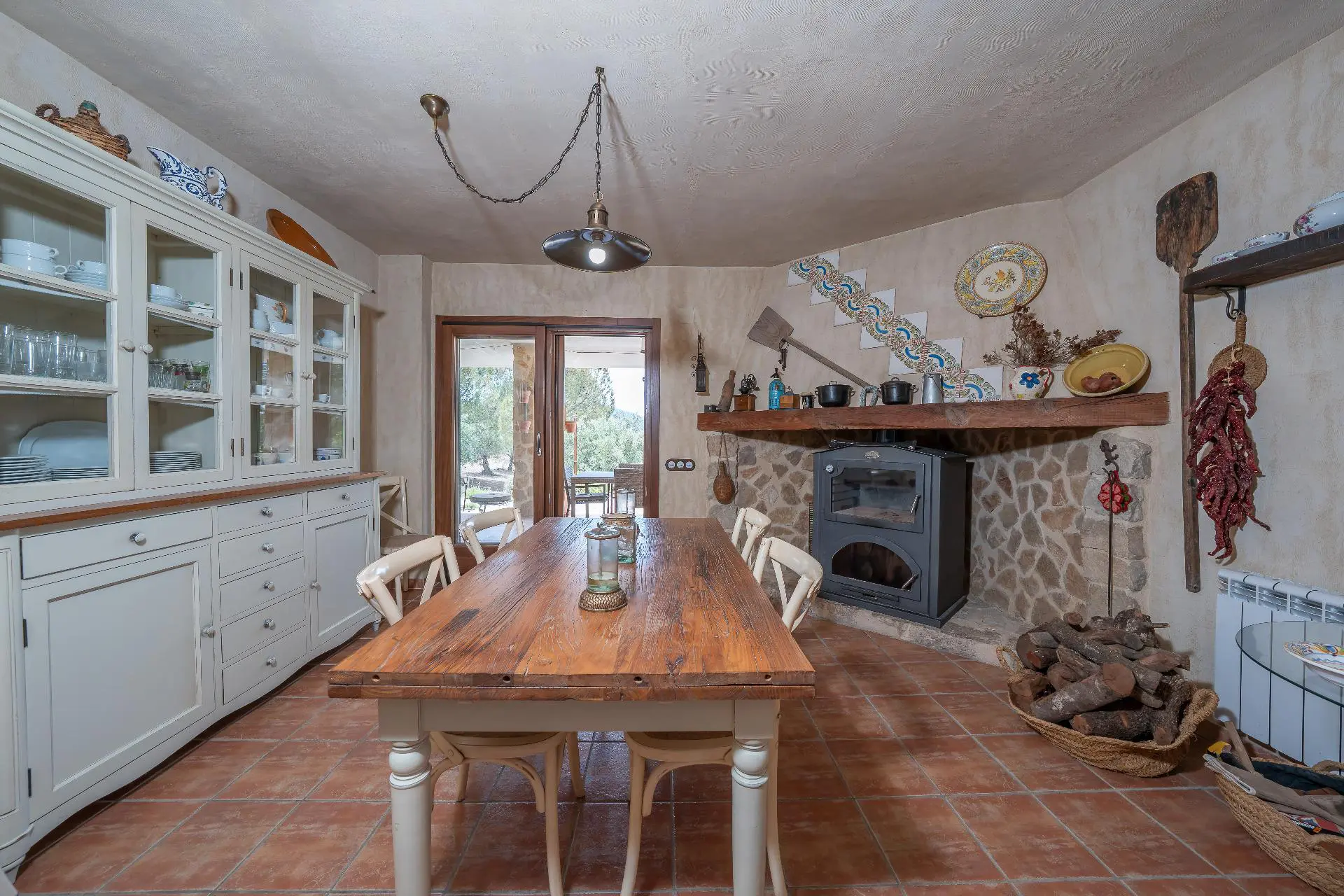 Masia Of 570 M² In Biar, Spain