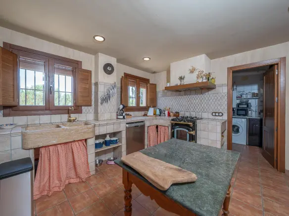 4-bedroom Masia In Biar, Spain (570 M²)