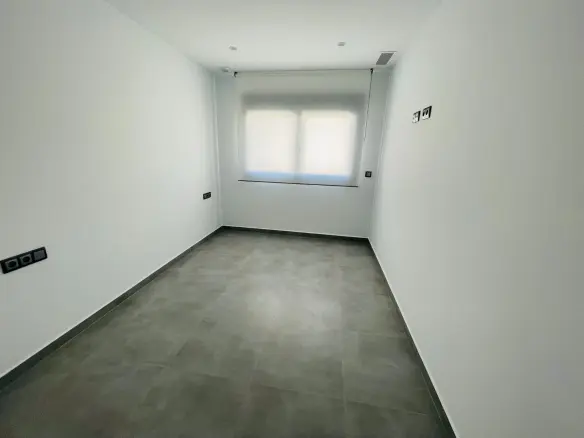5-bedroom Villa In Torrevieja, Spain (368 M²)