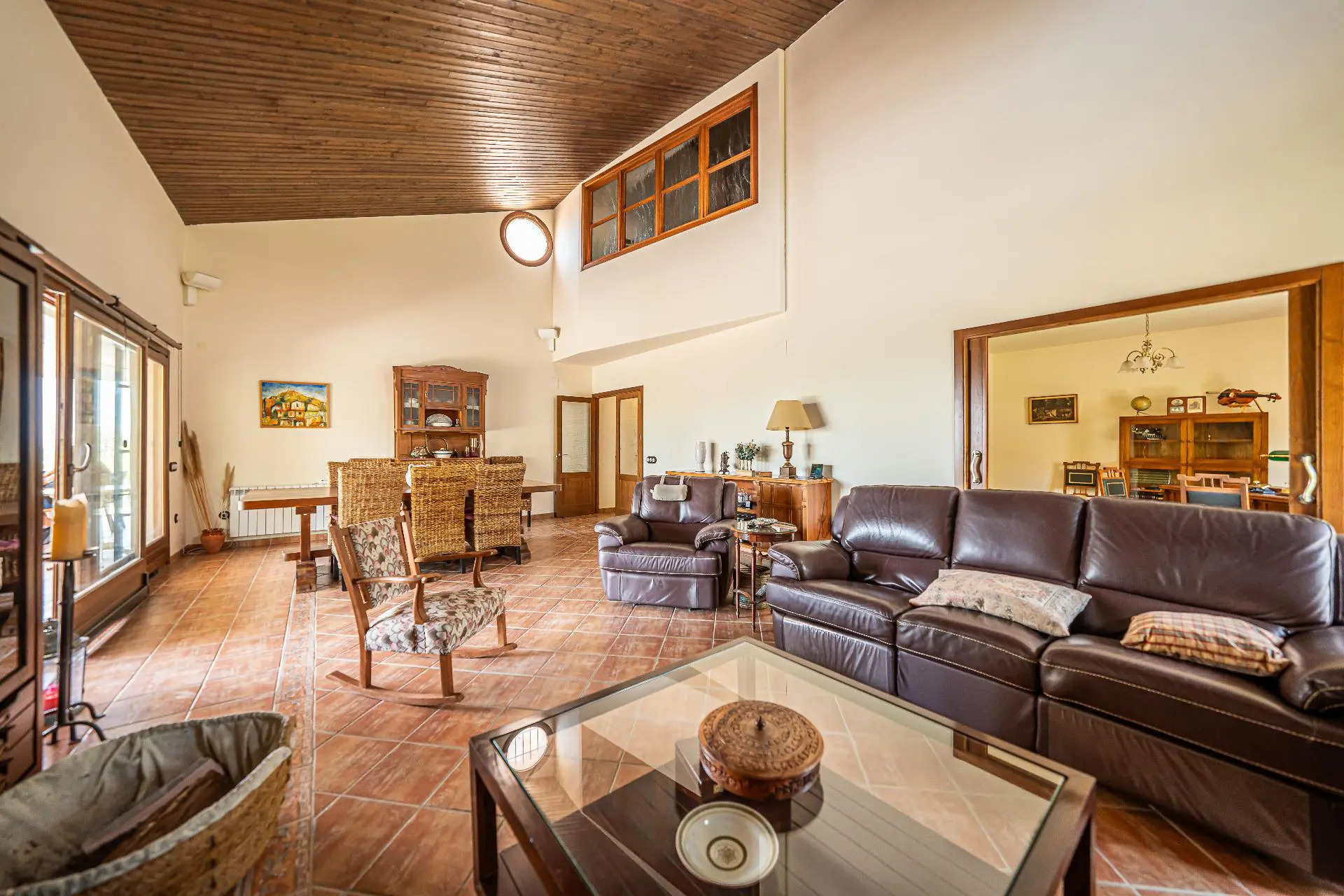 Masia Of 570 M² In Biar, Spain