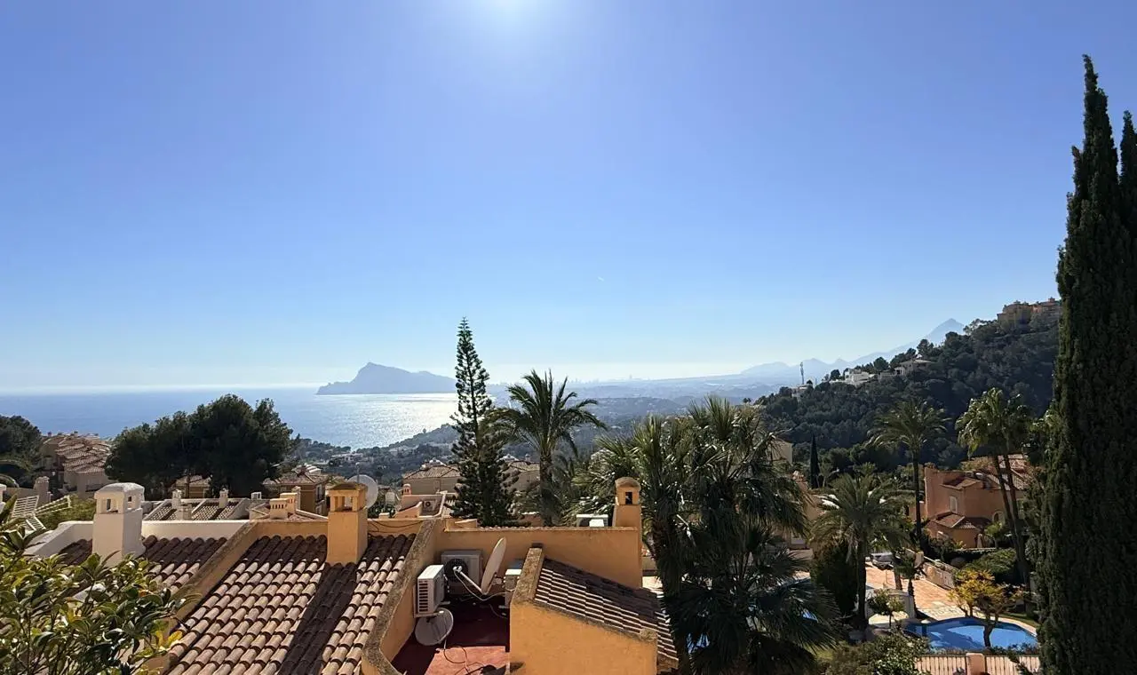Semi-detached House Of 189 M² In Altea, Spain