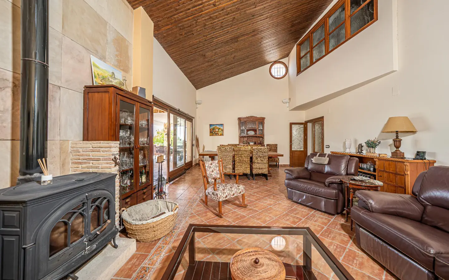 Masia Of 570 M² In Biar, Spain
