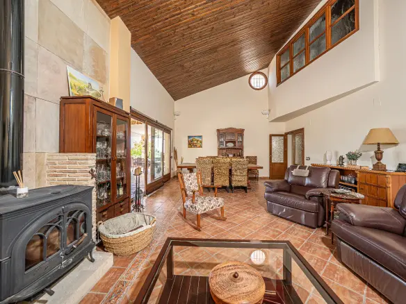 4-bedroom Masia In Biar, Spain (570 M²)