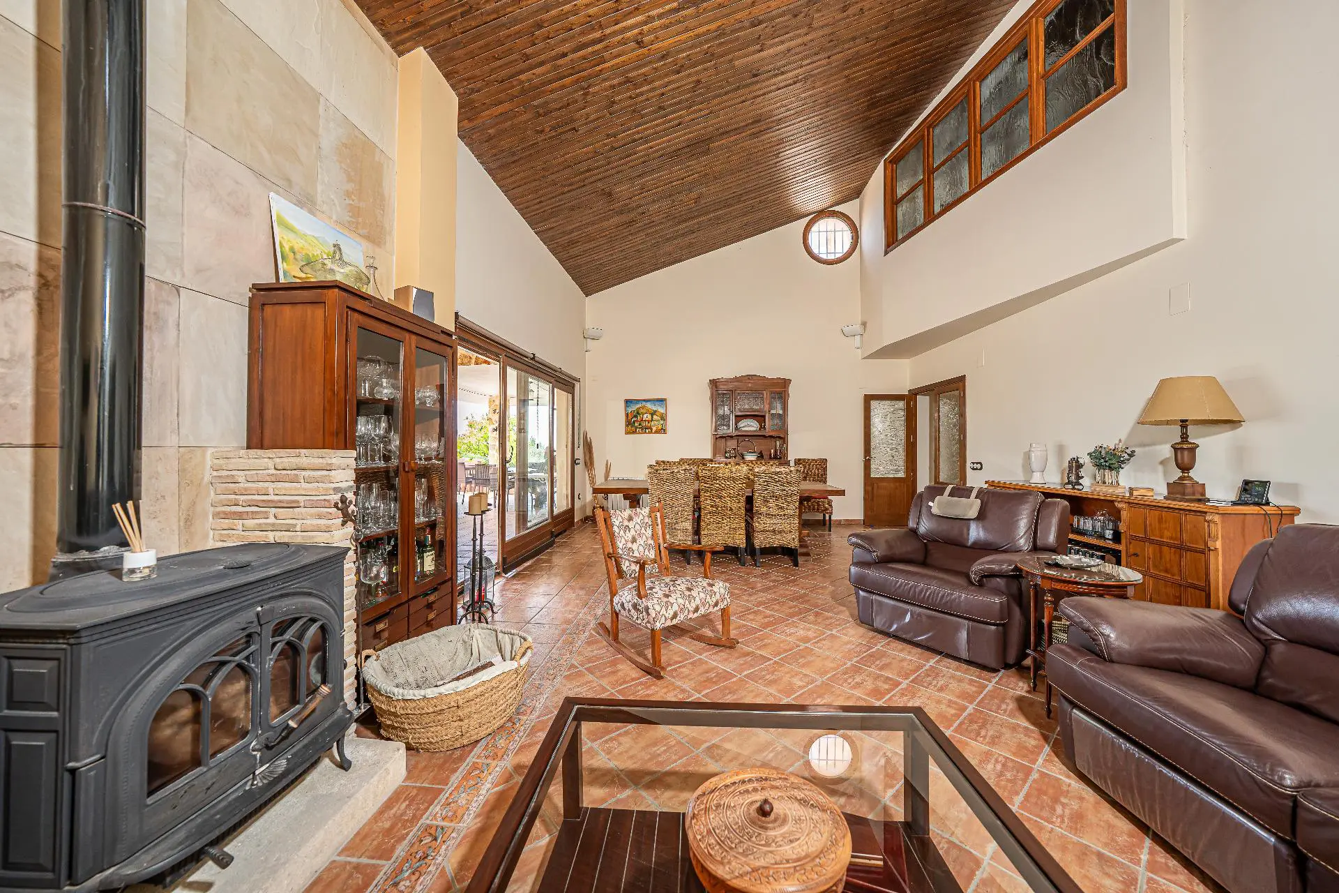 Masia Of 570 M² In Biar, Spain