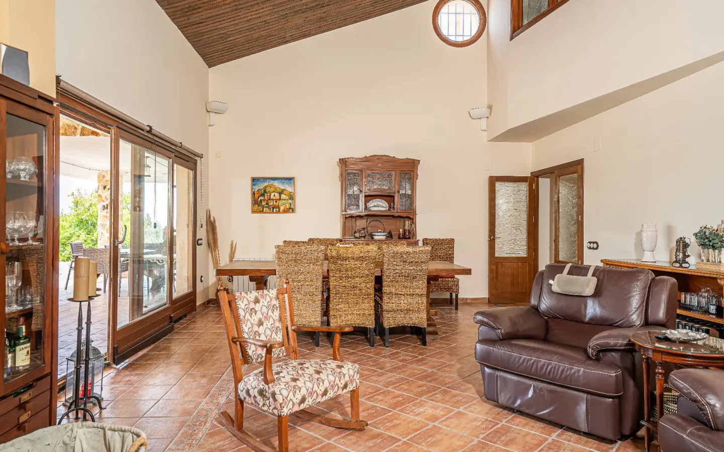 Masia Of 570 M² In Biar, Spain