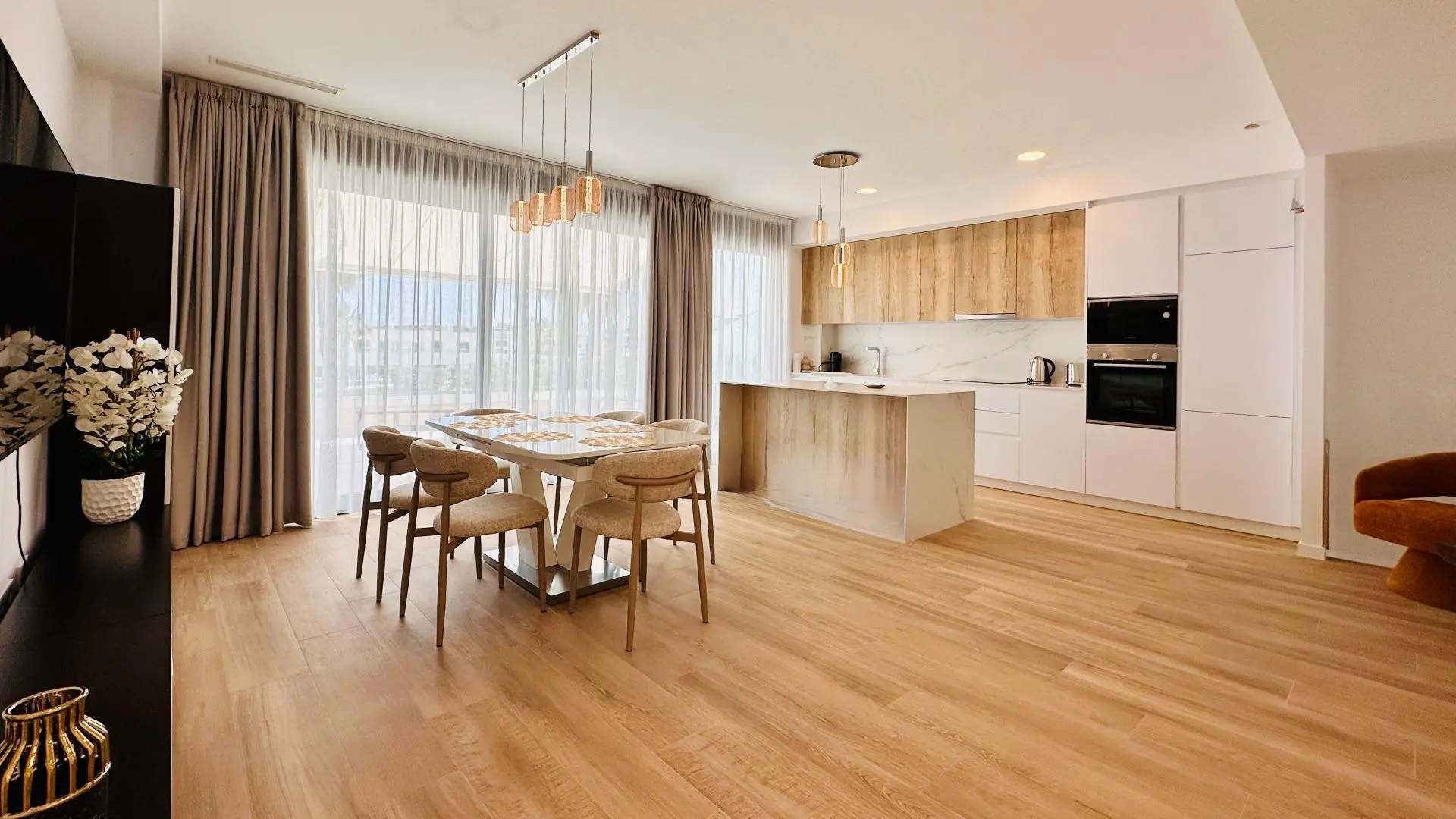 Duplex Of 175 M² With [features] In Finestrat, Spain