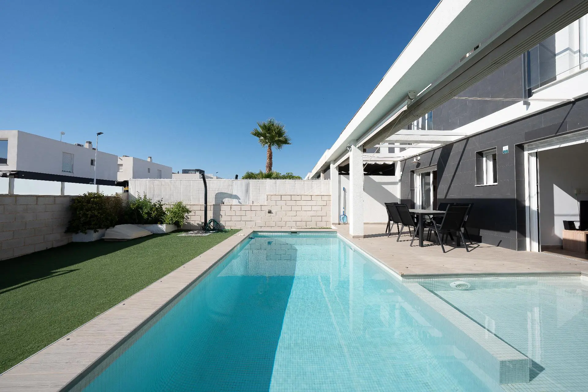 Terraced House Of 125 M² In Gran Alacant, Spain