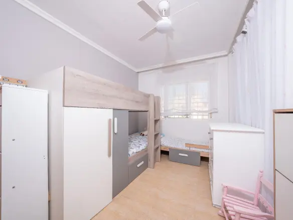 4-bedroom Terraced House In Torrevieja, Spain (155 M²)