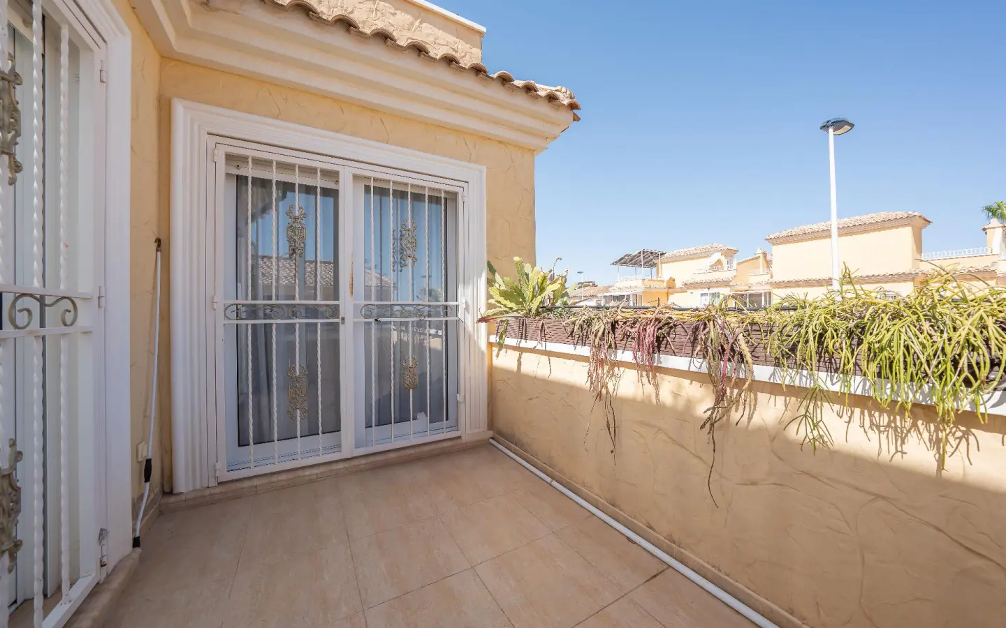4-bedroom Terraced House In Torrevieja, Spain (155 M²)