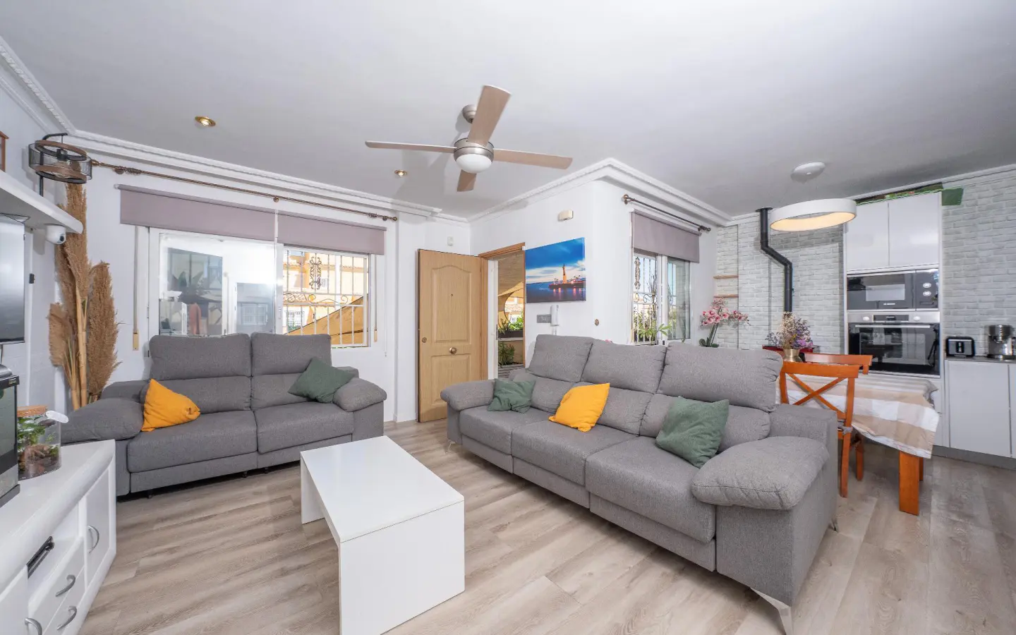 4-bedroom Terraced House In Torrevieja, Spain (155 M²)