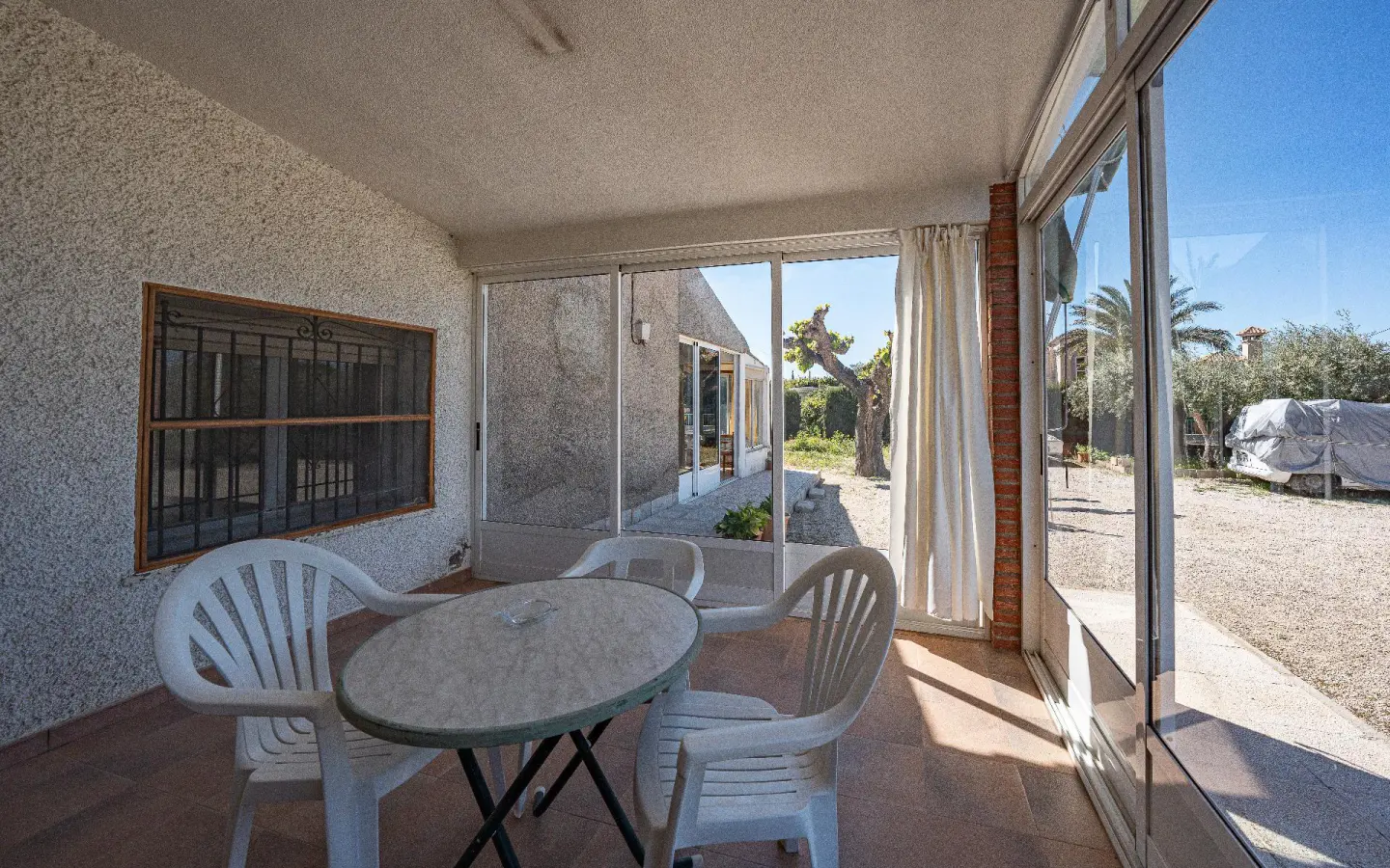 6-bedroom Villa In Elche, Spain (214 M²)
