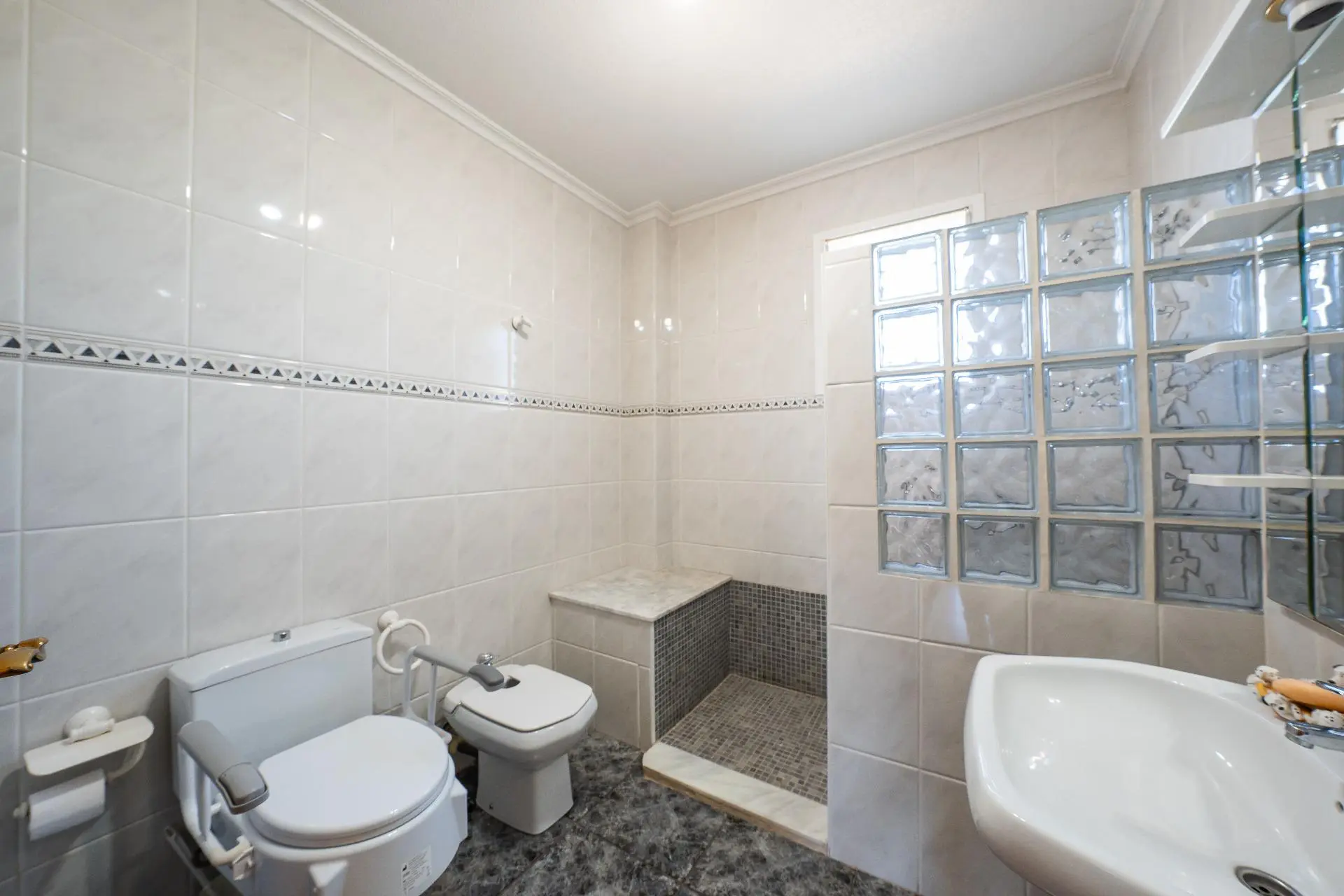 Villa Of 214 M² In Elche, Spain