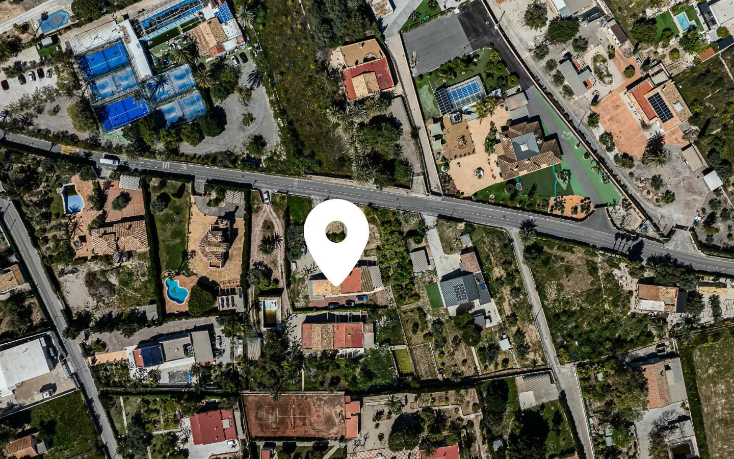 6-bedroom Villa In Elche, Spain (214 M²)