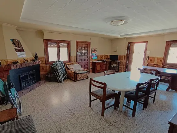 Country House Of 120 M² In Aspe, Spain