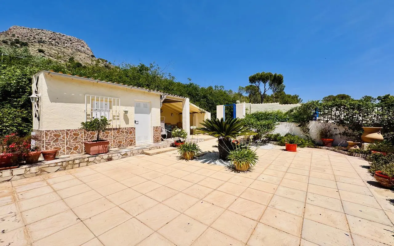 Country House Of 200 M² In Aspe, Spain