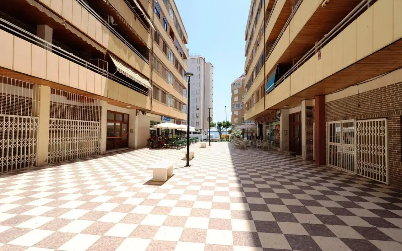 Apartment Of 105 M² In Torrevieja, Spain