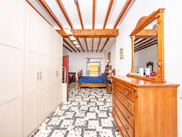 3-bedroom Duplex In Polop, Spain (155 M²)