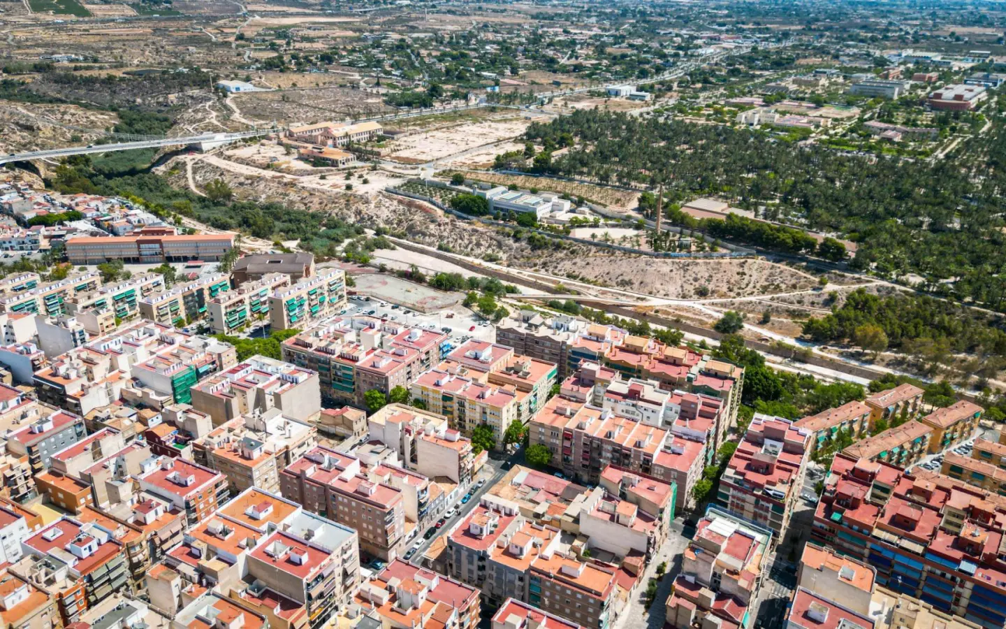 Commercial Unit In Elche, Spain (98 M²)